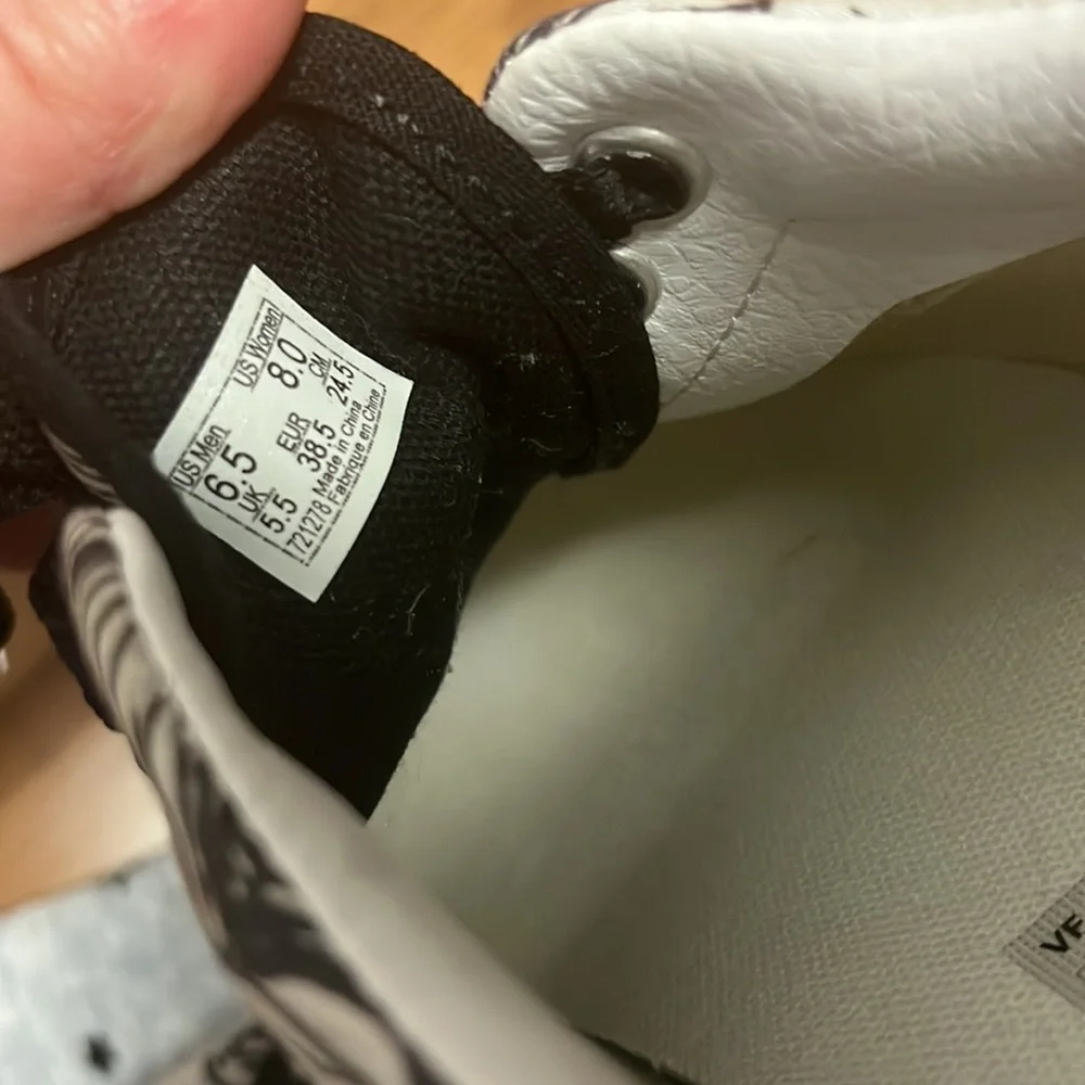 Vans MoMA - Picture 4 of 4